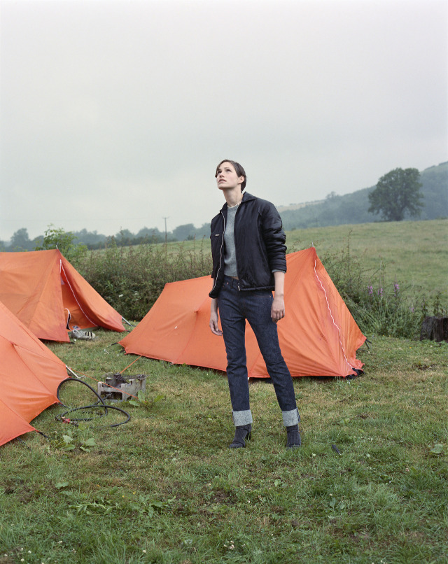 コリーヌ・デイ写真集 CORINNE DAY MAY THE CIRCLE REMAIN UNBROKEN