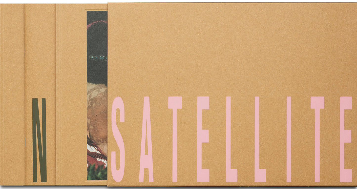 【古本】マルティーナ・ホーグランド・イワノフ 写真集: MARTINA HOOGLAND IVANOW: CIRCULAR WAIT/ SATELLITE/ SECOND NATURE
