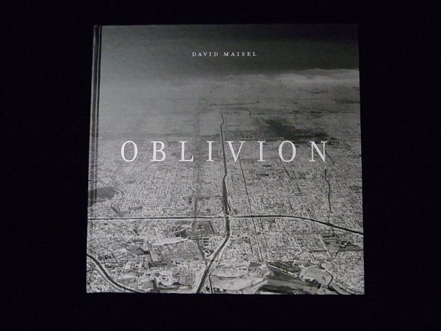 サイン入】デヴィッド・メイゼル写真集 : DAVID MAISEL : OBLIVION